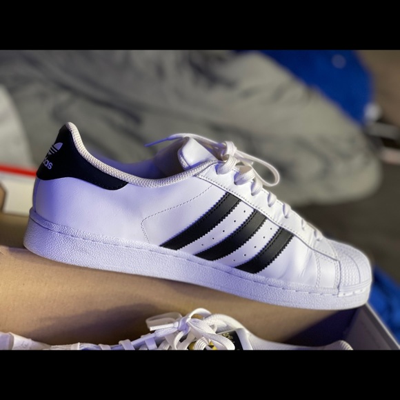 Adidas superstars - Picture 4 of 5